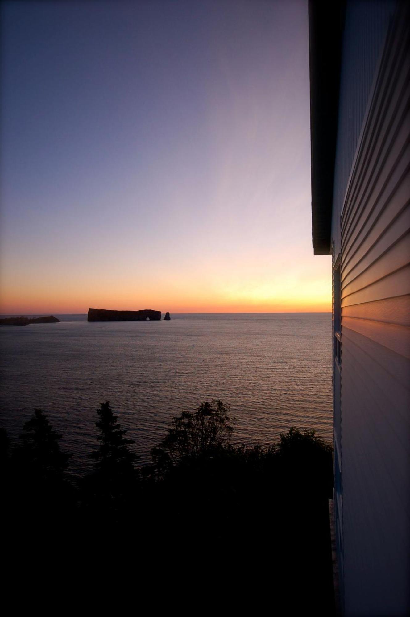 Hotel La Cote Surprise Perce Buitenkant foto