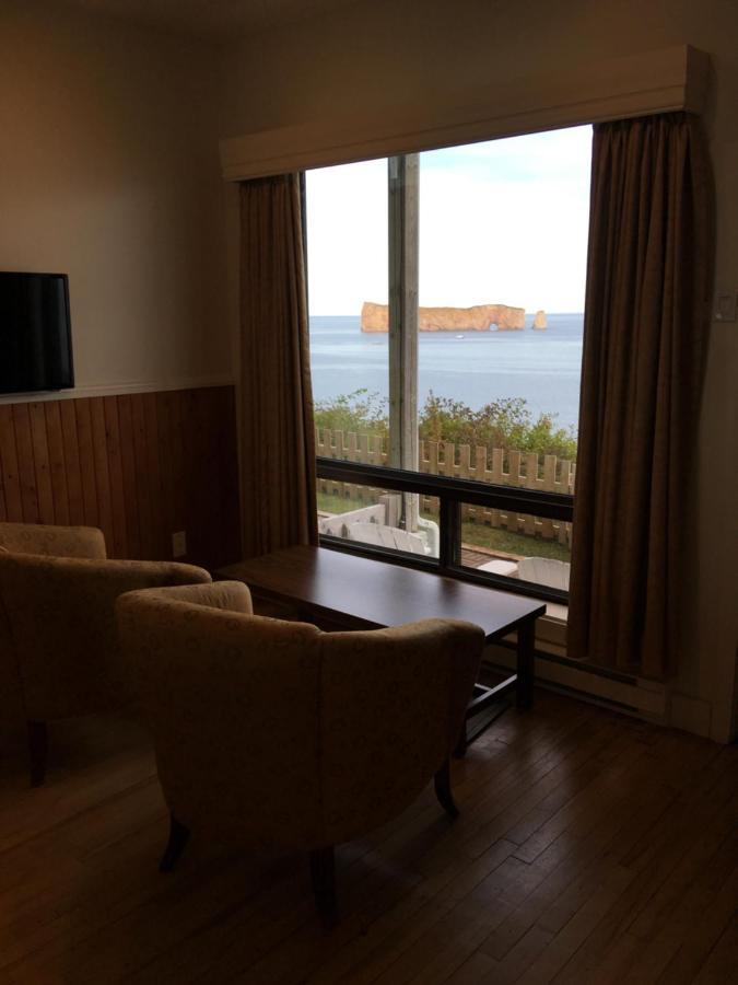 Hotel La Cote Surprise Perce Buitenkant foto